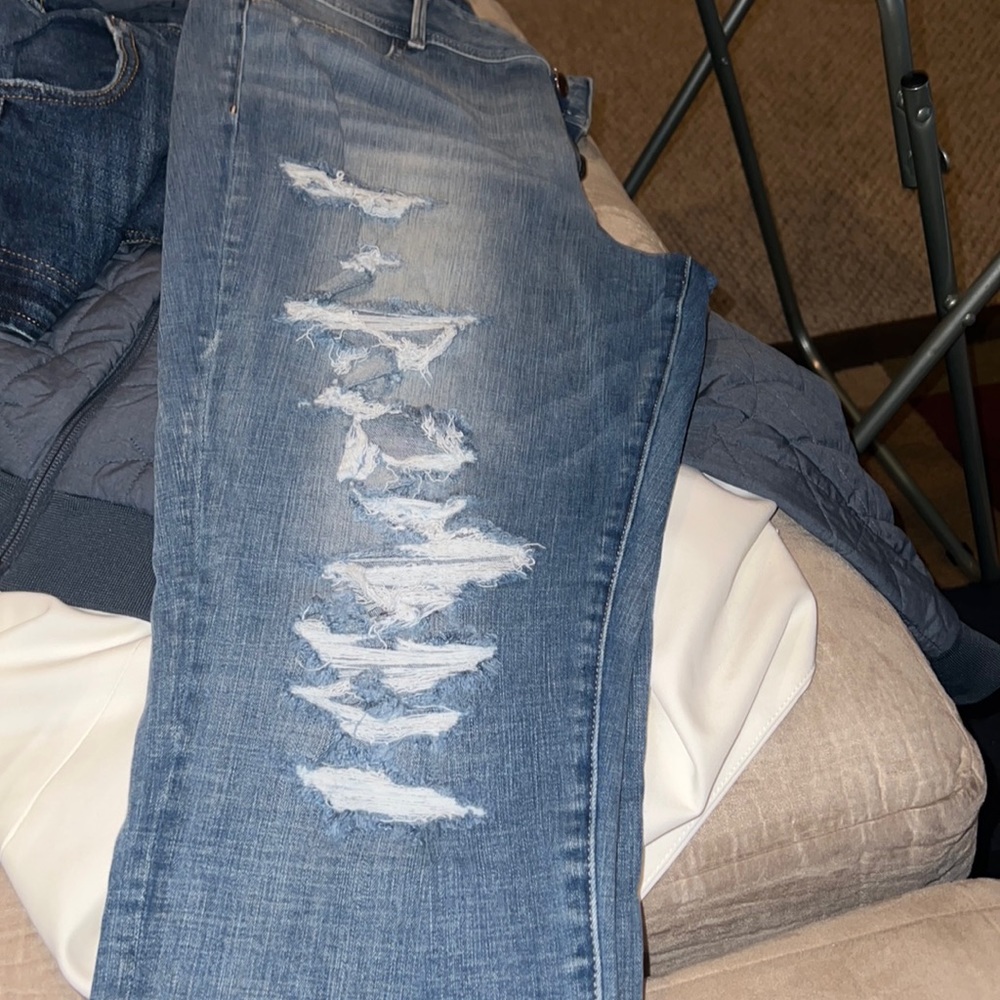 American Eagle denim blue jeans size 18, supper stretch 360